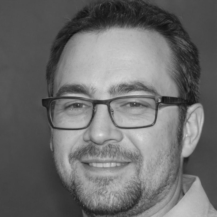 Lead instructor Nikolaj Petersen